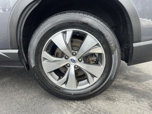 Used 2023 Subaru Ascent Premium w/ Convenience Package image 31