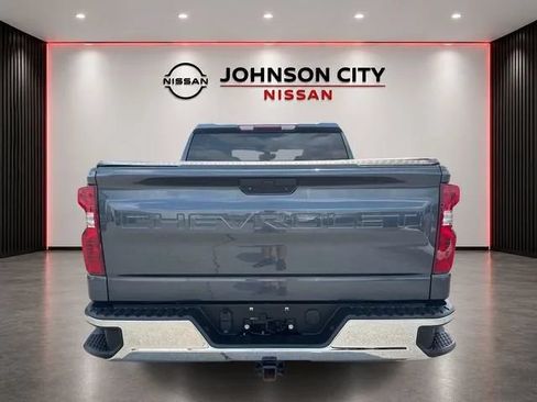 Used 2021 Chevrolet Silverado 1500 LT RWD image 6