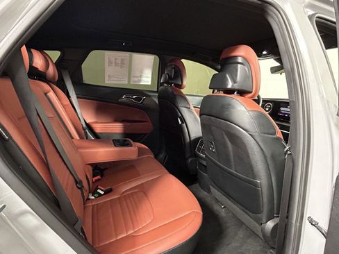 Used 2024 Kia Sportage SX image 13