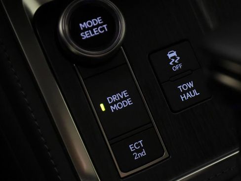 Used 2026 Lexus GX 550 w/ Accessory Package (31) AWD/4WD image 30