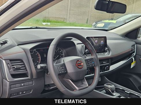 New 2026 Nissan Rogue SV AWD/4WD image 13