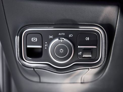 Used 2026 Mercedes-Benz G 63 AMG 4MATIC image 56
