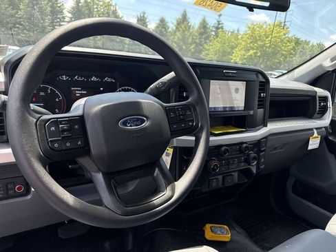 New 2025 Ford F550 4x4 Regular Cab Super Duty image 14