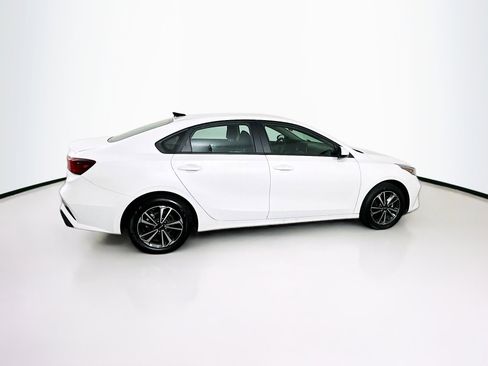 Used 2024 Kia Forte LXS image 10