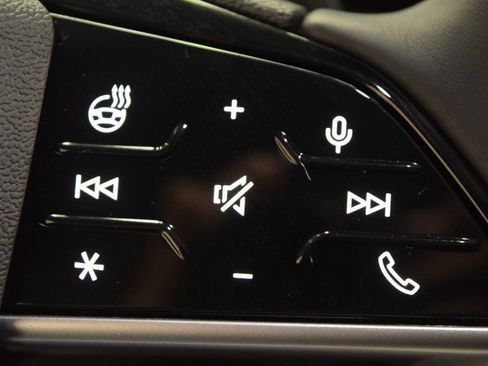 New 2025 Audi Q5 Prestige image 13