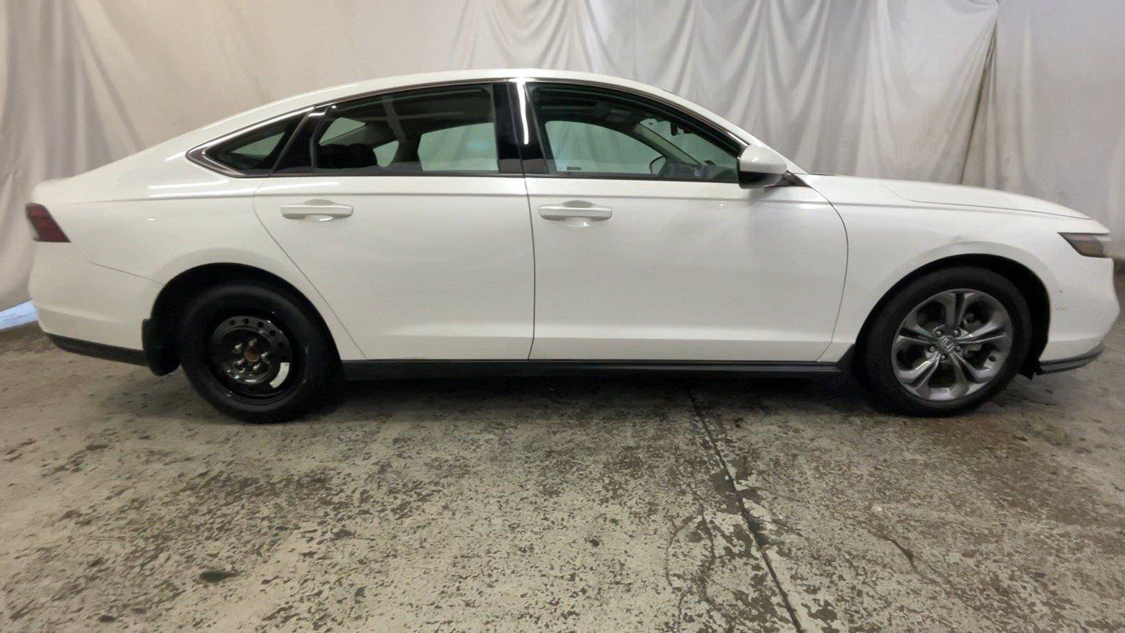 Certified 2024 Honda Accord EX image 4