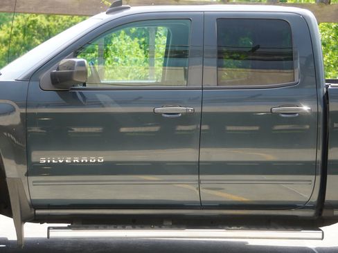 Used 2017 Chevrolet Silverado 1500 LT w/ All Star Edition AWD/4WD image 28