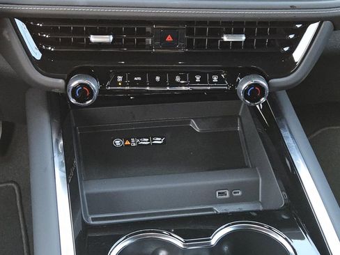 New 2025 Chevrolet Tahoe Premier image 11