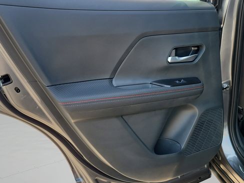 New 2025 Nissan Kicks SR FWD image 8