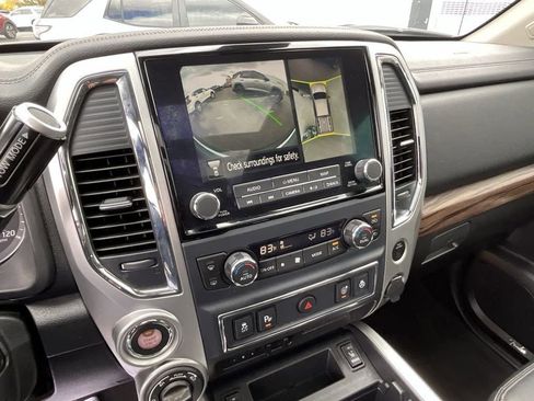 Used 2020 Nissan Titan SL w/ Moonroof Package image 49