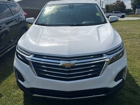 Used 2024 Chevrolet Equinox LT AWD/4WD image 2