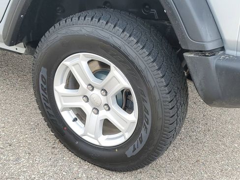 Used 2022 Jeep Wrangler Unlimited Sport AWD/4WD image 34