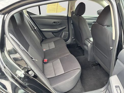 Used 2025 Nissan Sentra SV FWD image 13