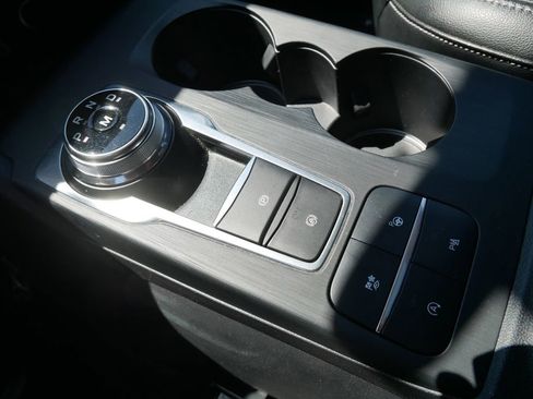 Certified 2020 Ford Escape Titanium AWD/4WD image 24