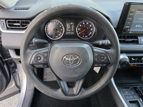 Used 2021 Toyota RAV4 LE image 18