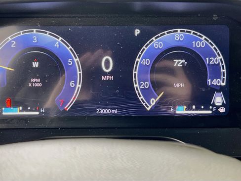 Used 2023 Jeep Grand Cherokee Laredo image 12