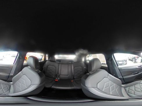 Used 2025 Volkswagen Atlas Cross Sport SE image 45