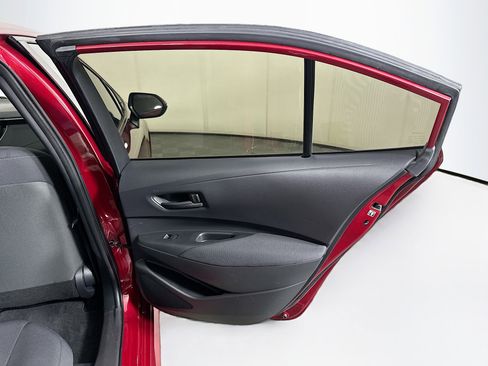 Used 2024 Toyota Corolla LE image 27