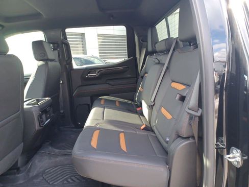 Used 2024 GMC Sierra 1500 AT4 w/ AT4 Premium Package image 23