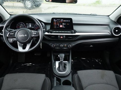 Used 2024 Kia Forte LXS FWD image 18