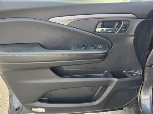 Certified 2023 Honda Ridgeline RTL-E image 19