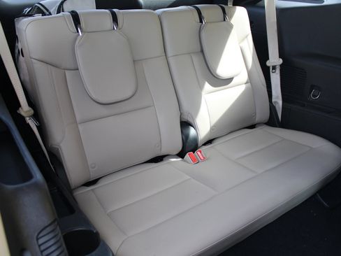 Used 2021 Ford Explorer Limited w/ Equipment Group 301A RWD image 13