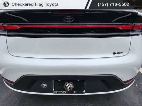 Used 2023 Toyota Prius LE image 7