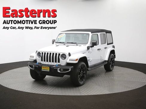 Used 2022 Jeep Wrangler Unlimited Sahara w/ Cold Weather Group AWD/4WD image 56