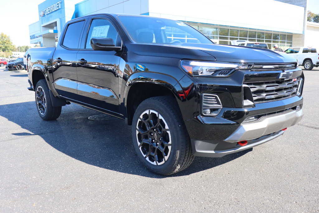 New 2026 Chevrolet Colorado Z71 w/ Z71 Convenience Package 2 AWD/4WD image 2