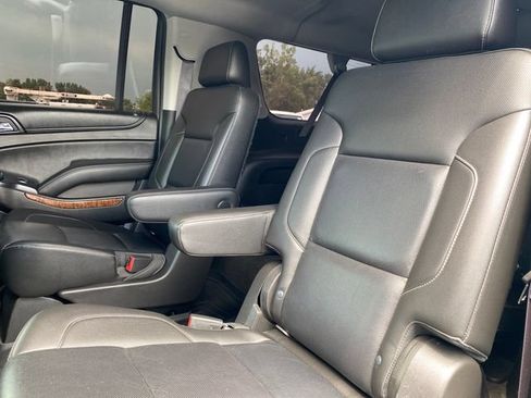 Used 2015 Chevrolet Suburban LTZ RWD image 23