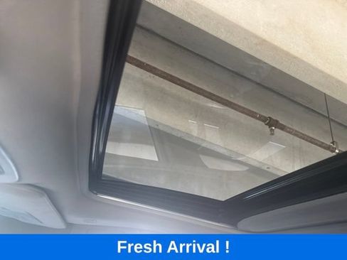 Used 2026 Toyota Sienna XLE FWD image 12