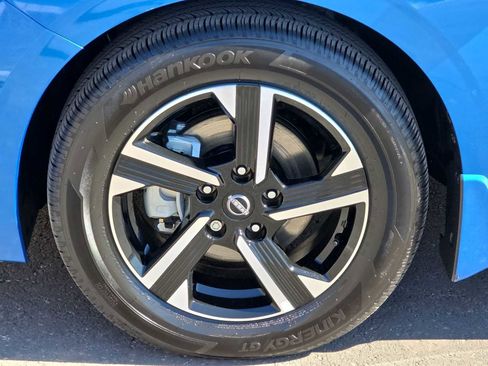 Used 2025 Nissan Sentra SV w/ All-Weather Package image 11