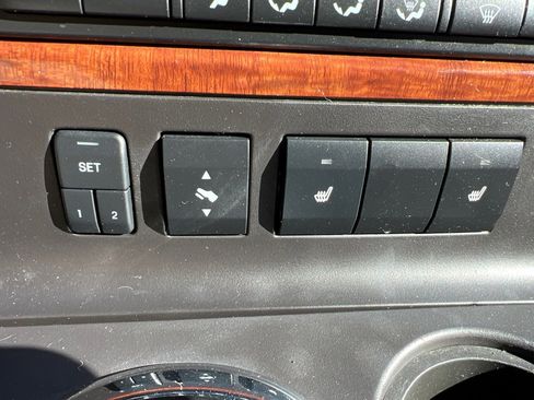 Used 2010 Ford Explorer Eddie Bauer image 18