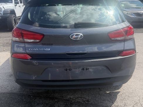 Used 2019 Hyundai Elantra GT w/ Style Package 02 FWD image 19