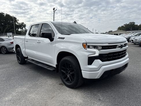 Used 2024 Chevrolet Silverado 1500 RST AWD/4WD image 7