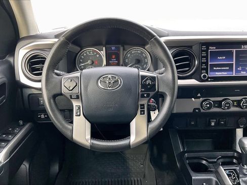 Certified 2020 Toyota Tacoma SR5 image 6