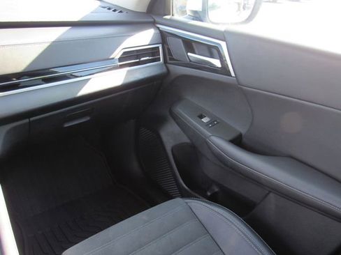 Used 2024 Mitsubishi Outlander SE AWD/4WD image 20