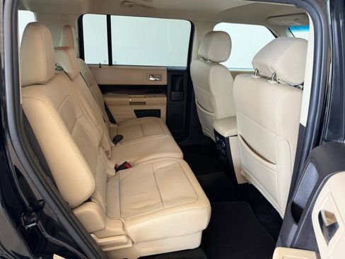 Used 2018 Ford Flex SEL w/ Equipment Group 202A FWD image 16