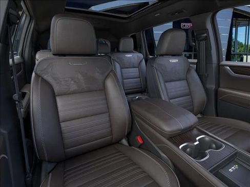 New 2026 GMC Acadia Denali Ultimate AWD/4WD image 16