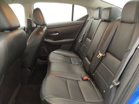 Used 2021 Nissan Sentra SR w/ SR Premium Package FWD image 18