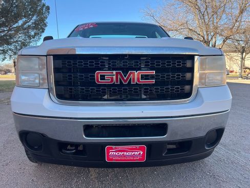 Used 2011 GMC Sierra 2500 W/T image 2