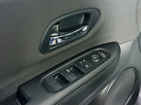 Used 2019 Honda HR-V Sport image 17