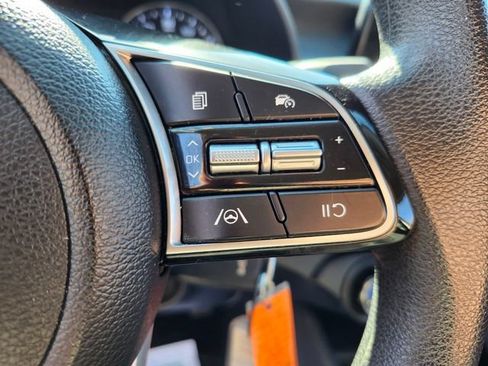 Used 2024 Kia Forte LXS FWD image 30