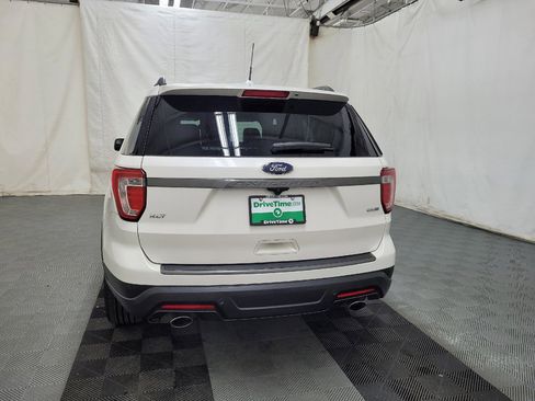 Used 2018 Ford Explorer XLT w/ Equipment Group 202A AWD/4WD image 6