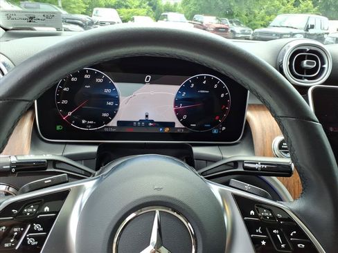 Certified 2025 Mercedes-Benz GLC 300 4MATIC image 19
