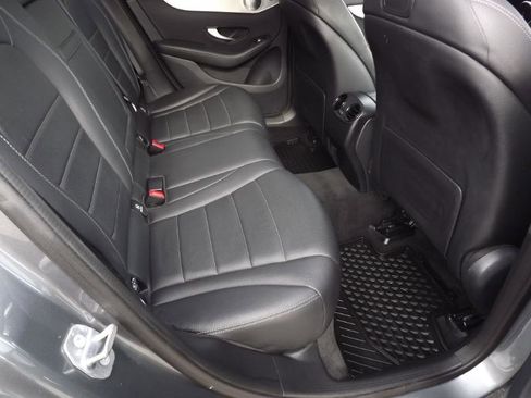 Used 2019 Mercedes-Benz GLC 300 4MATIC image 31