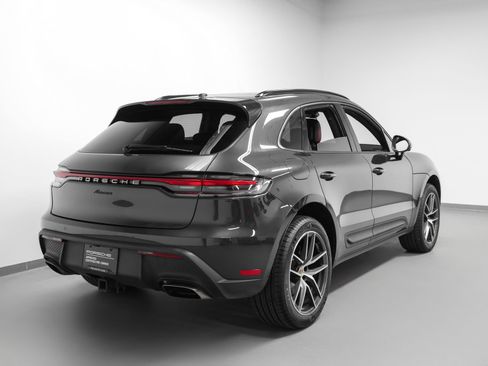 Certified 2023 Porsche Macan AWD/4WD image 12