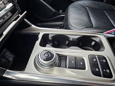 Used 2020 Ford Explorer Limited image 15