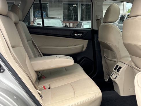 Used 2018 Subaru Outback 2.5i Limited w/ Popular Package #2 AWD/4WD image 18