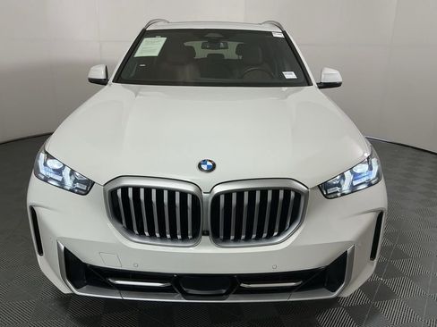Certified 2025 BMW X5 sDrive40i w/ Premium Package image 2